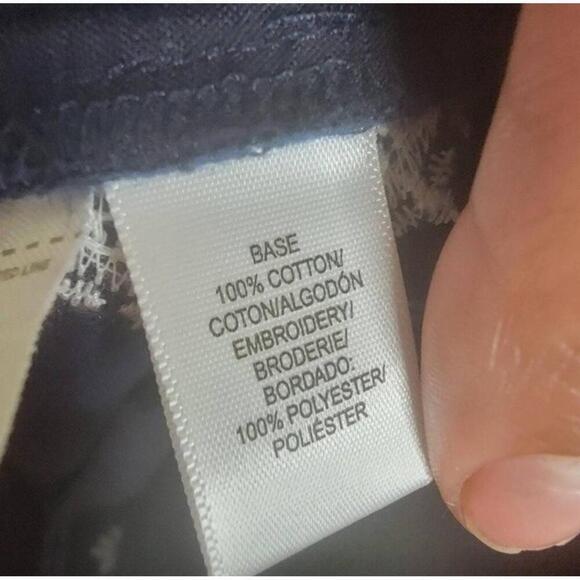 LOFT Blue White Embroidered Bermudas Shorts Side Pockets Size 2 - Picture 9 of 9